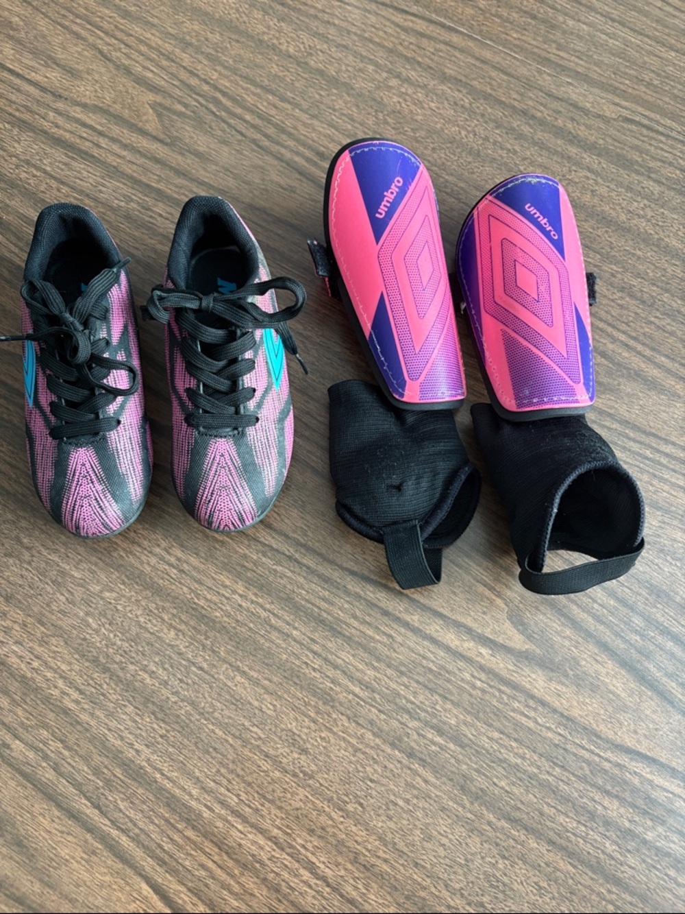 Mitre Size 13 Soccer Shoes and Umbro Small Pink & Purple Stirrup Shin Guards